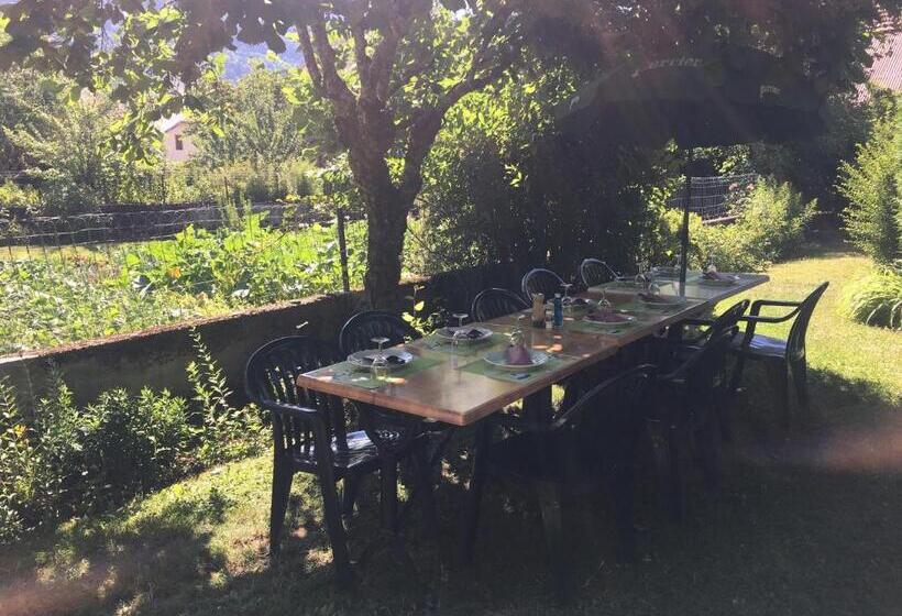 בית מלון כפרי Mazin