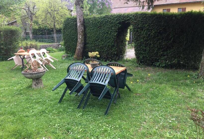 בית מלון כפרי Mazin