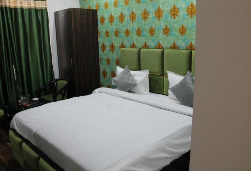 בית מלון כפרי Red Apple Near Railway Station Chandigarh