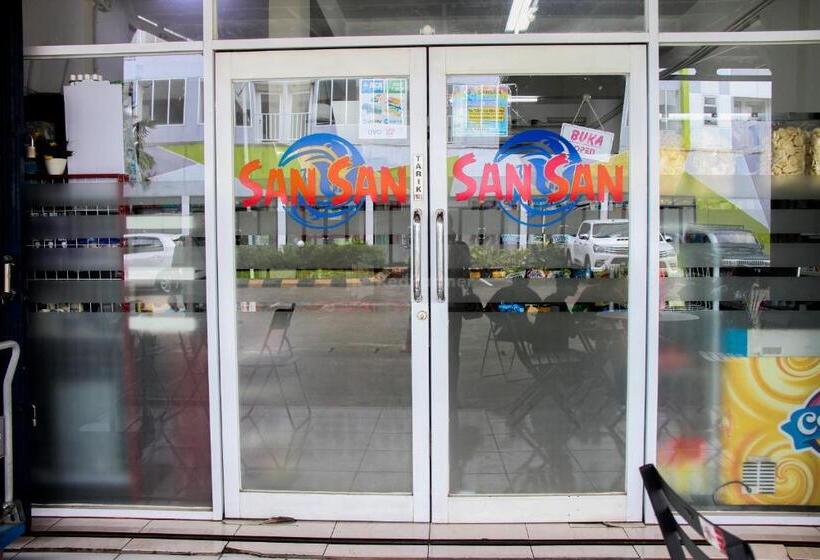 酒店 Redliving Apartemen Gunung Putri Square  Sansan Room Tower Pinus