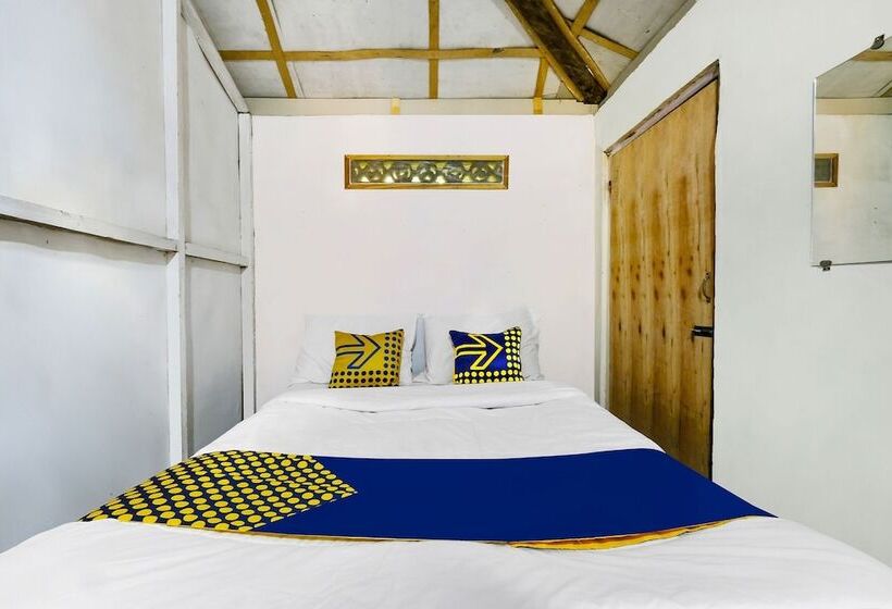 ホテル Spot On 91154 Desa Wisata Wayang Manyaran Wonogiri