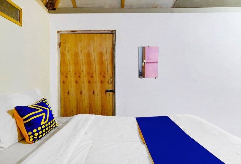 ホテル Spot On 91154 Desa Wisata Wayang Manyaran Wonogiri