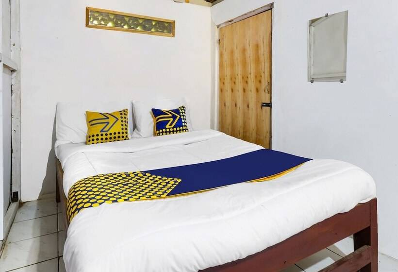 ホテル Spot On 91154 Desa Wisata Wayang Manyaran Wonogiri