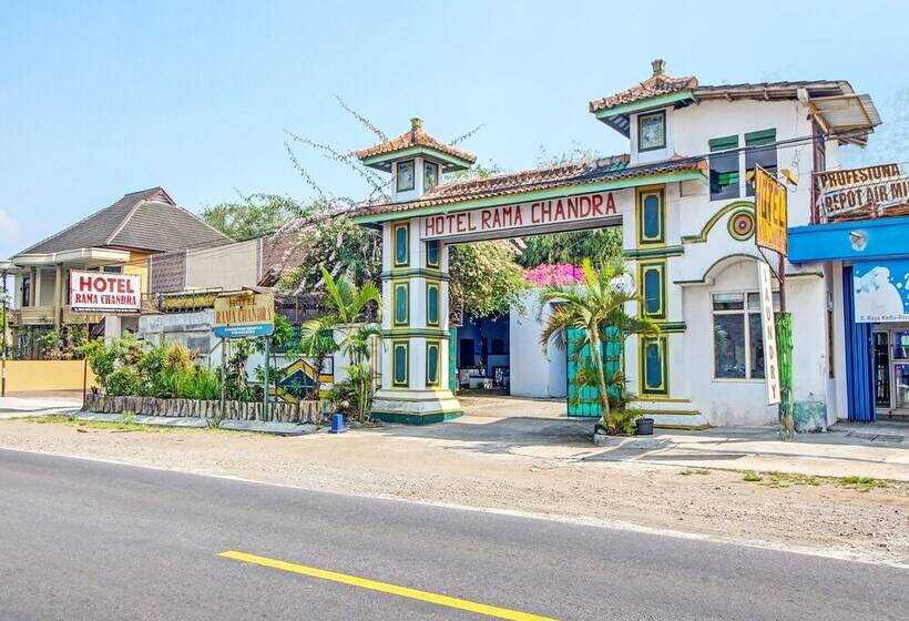 Spot On 91694 Hotel Rama Chandra