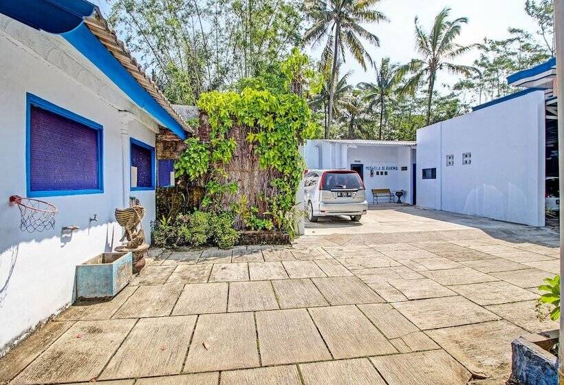 Spot On 91694 Hotel Rama Chandra