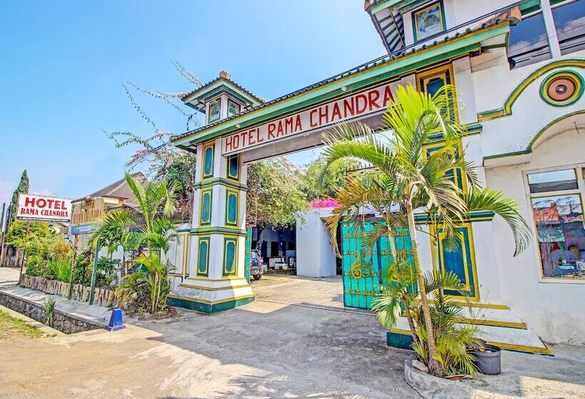 Spot On 91694 Hotel Rama Chandra