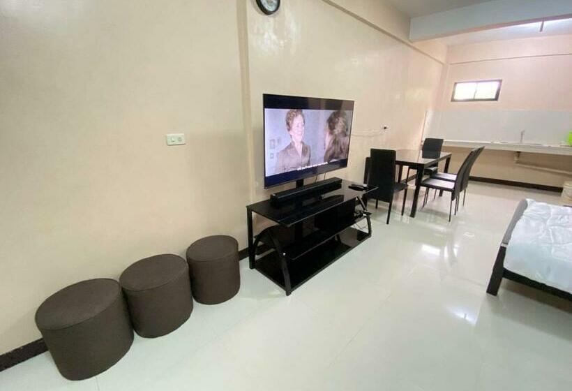 펜션 Adam S Hotel Apartment