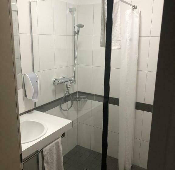 بنسيون Haus Ingrüne