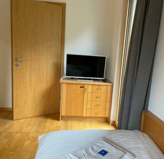 بنسيون Haus Ingrüne