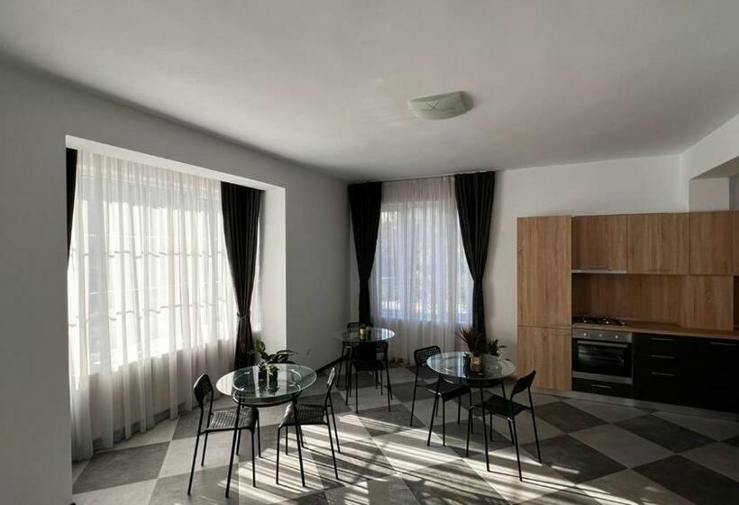 Пансион Ispera At The Vila