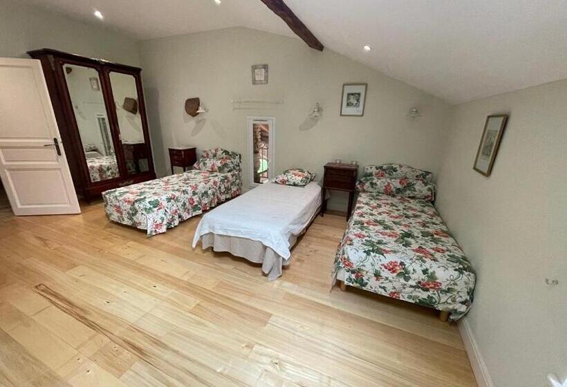 פנסיון La Ferme De Villeneuve