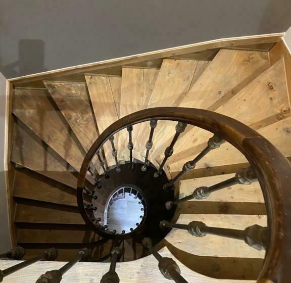 بنسيون Logis Poussard