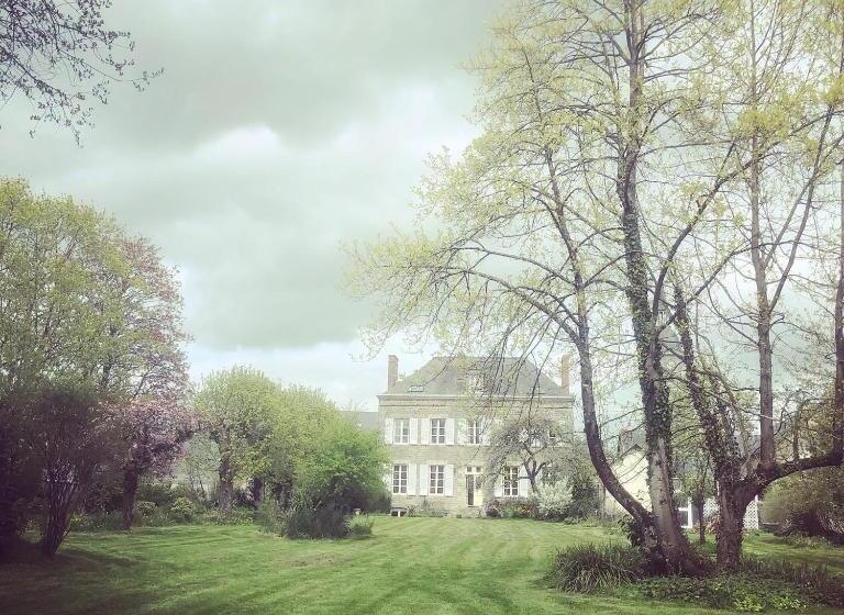 بنسيون Maison D Hôtes La Doucelle