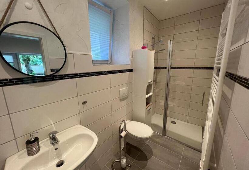 بنسيون Nina Apartments