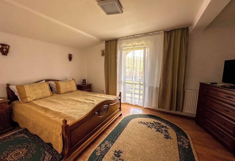 פנסיון Perla Brazilor