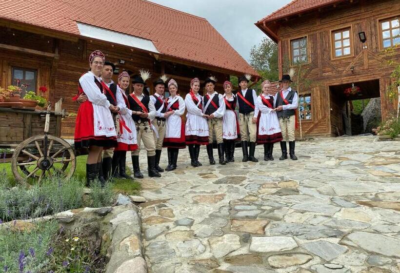 ペンション Székelyföld,siklódi Kő Vendégház, Csűr