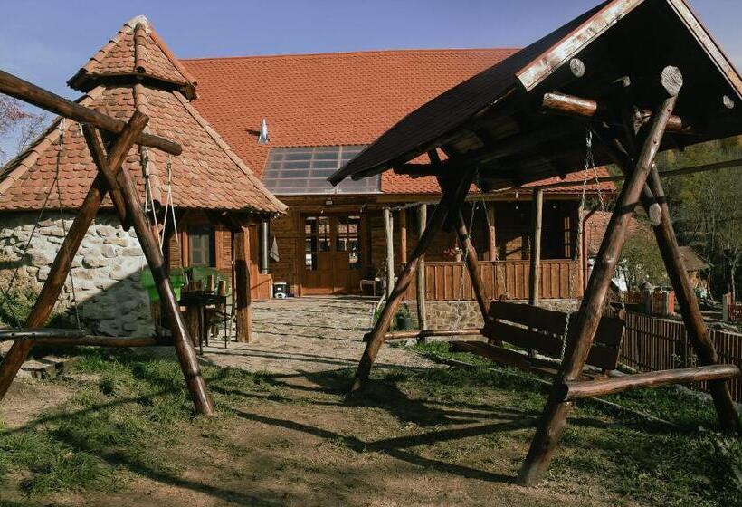 ペンション Székelyföld,siklódi Kő Vendégház, Csűr