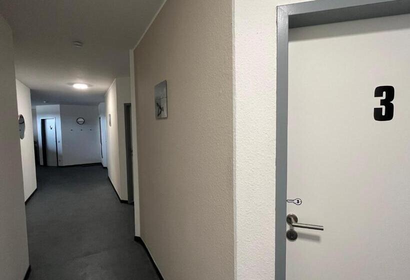 펜션 Zimmervermietung Allstedt