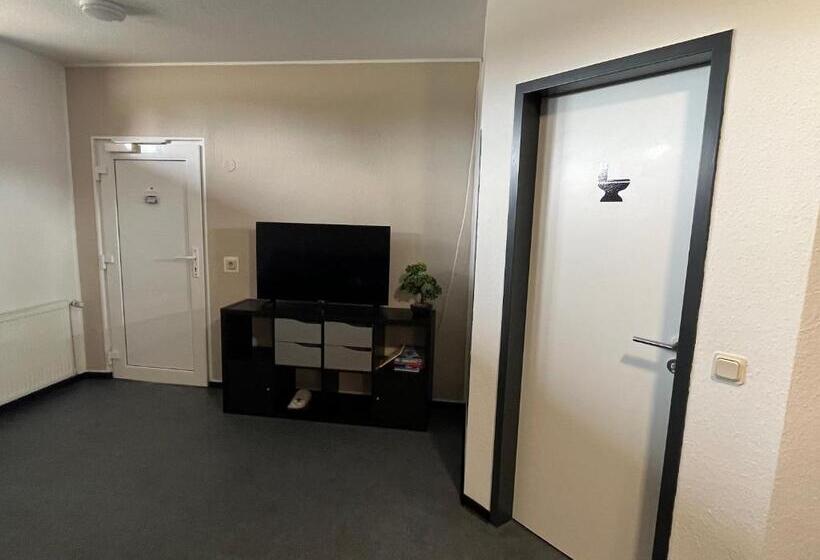 펜션 Zimmervermietung Allstedt