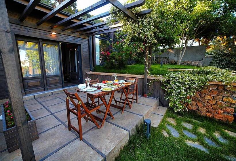 Triada Hotel Buyukada