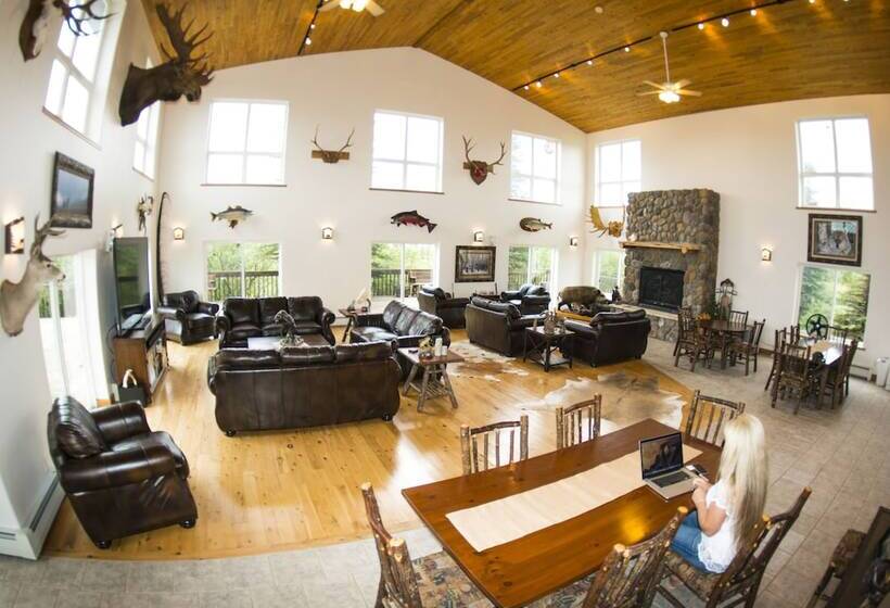 فندق Alaska S Gold Creek Lodge