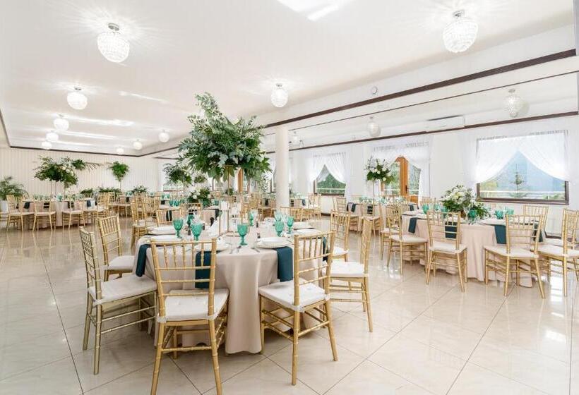 בית מלון כפרי łaziska