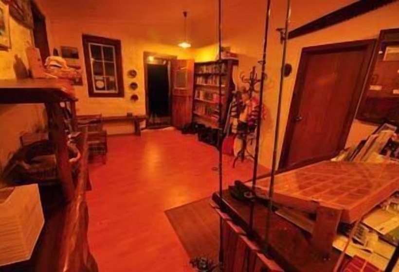 בית מלון כפרי Clover Cottage Country Retreat