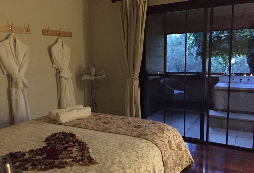 בית מלון כפרי Clover Cottage Country Retreat