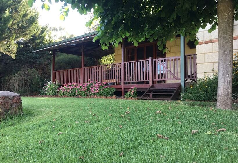 בית מלון כפרי Clover Cottage Country Retreat