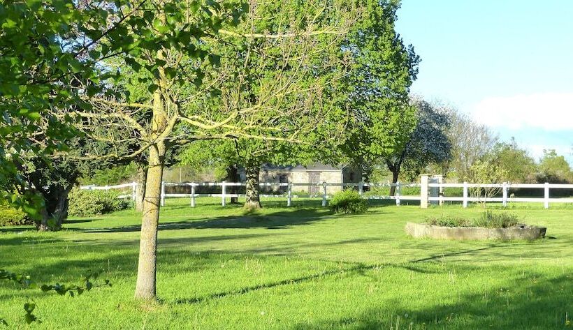 בית מלון כפרי Domaine De L'hôtel Au Franc