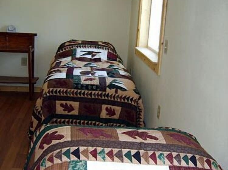 Отель Frenchy's Fishing And Adventure Cabins