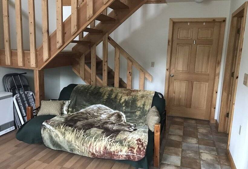 Отель Frenchy's Fishing And Adventure Cabins