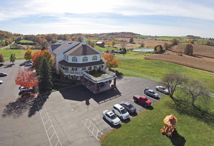 فندق Inn At Amish Door