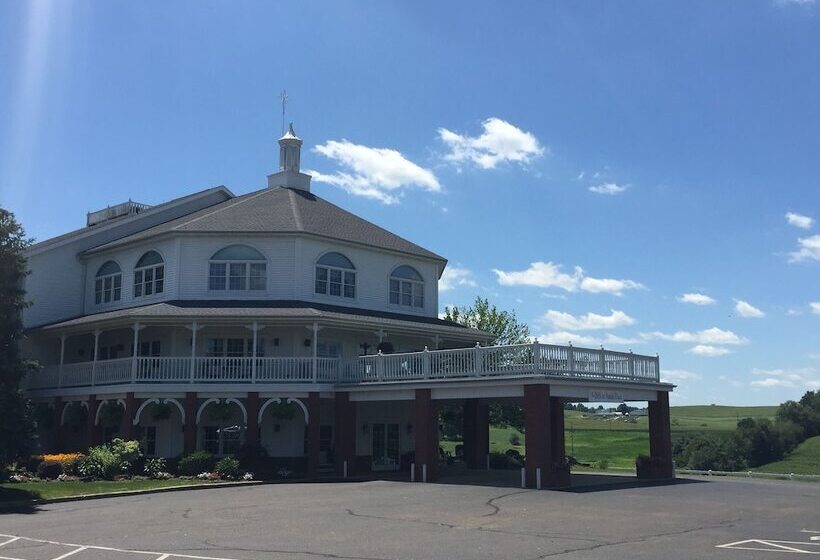 فندق Inn At Amish Door