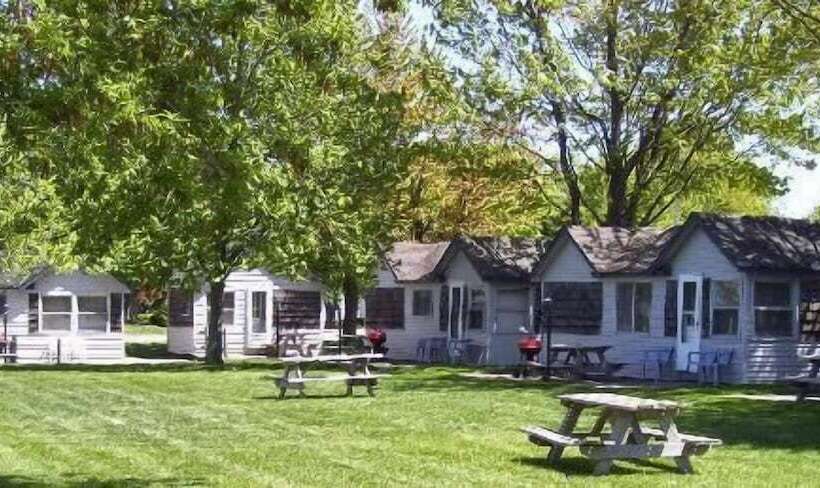 ホテル Lakeside Motor Lodge