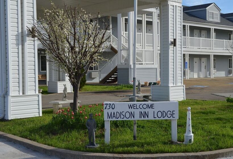 فندق Madison Inn Lodge