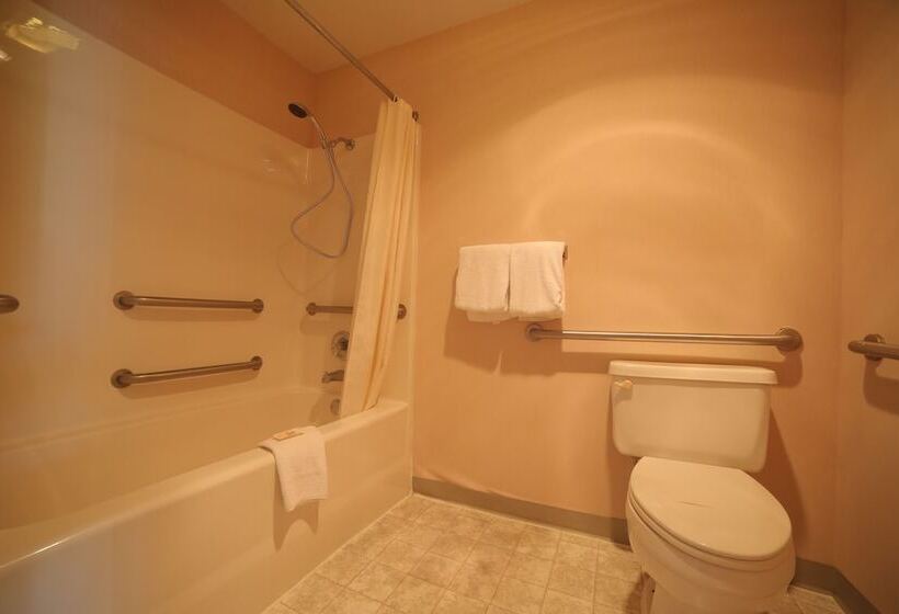 فندق Madison Inn Lodge