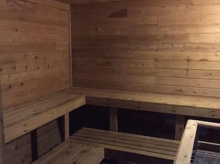 Отель Paddle Wheel Inn