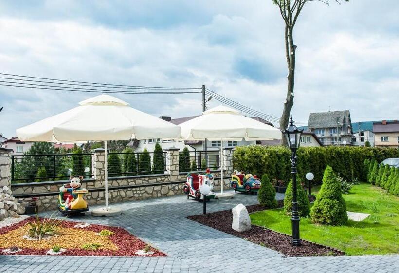 בית מלון כפרי Pensjonat Pod Kogutami