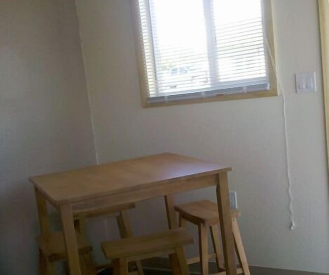 فندق Sagebrush Inn