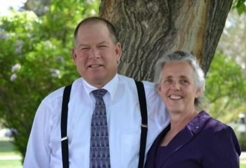 فندق Sawin  Logs Inn