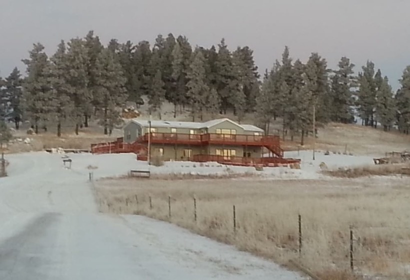 فندق Sawin  Logs Inn