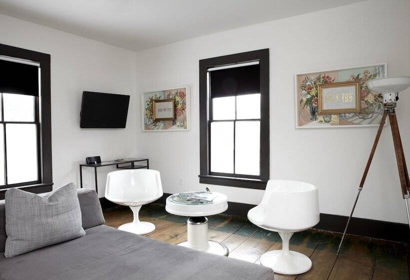 فندق Stickett Inn