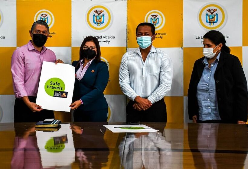 هتل Suites Costa De Oro