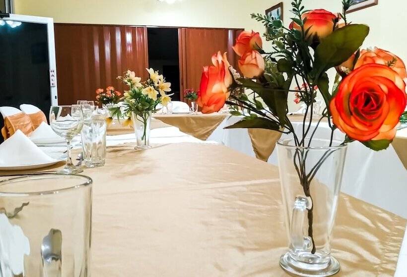 هتل Suites Costa De Oro