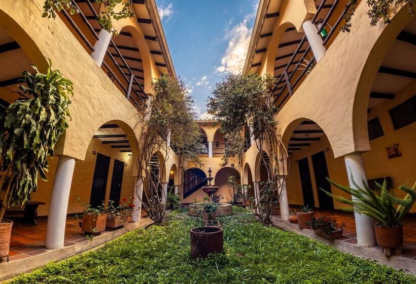 ホテル Termales El Batán