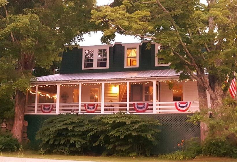 فندق The Farmstand Bed & Breakfast