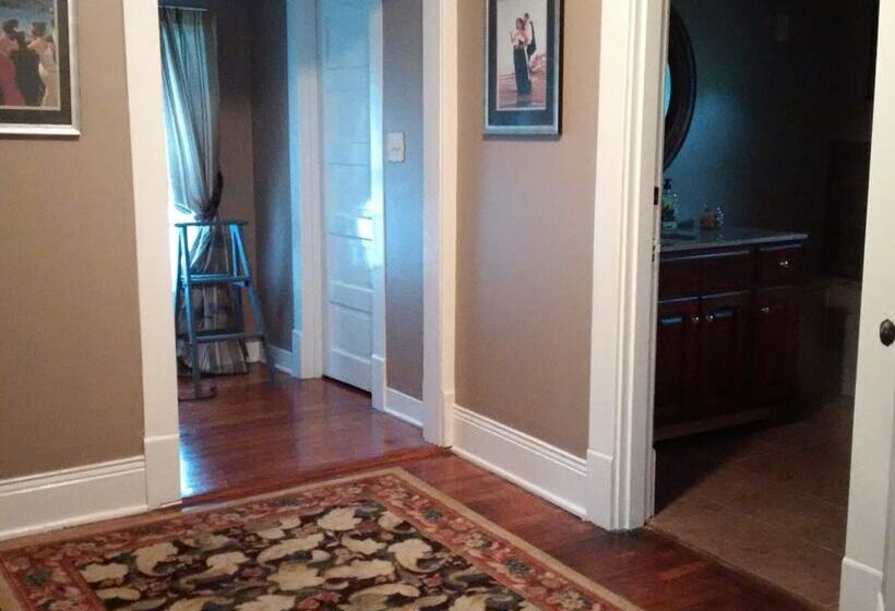 בית מלון כפרי The Gate House