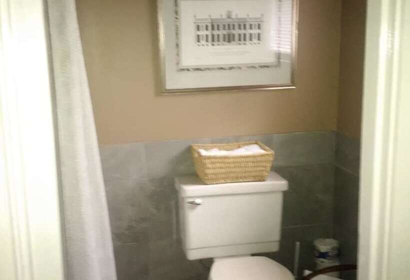 בית מלון כפרי The Gate House