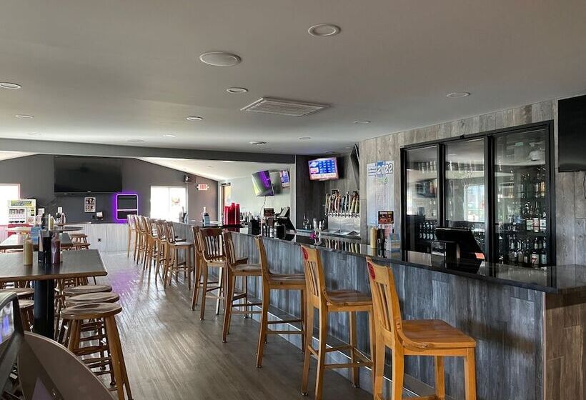 Отель West Park Inn